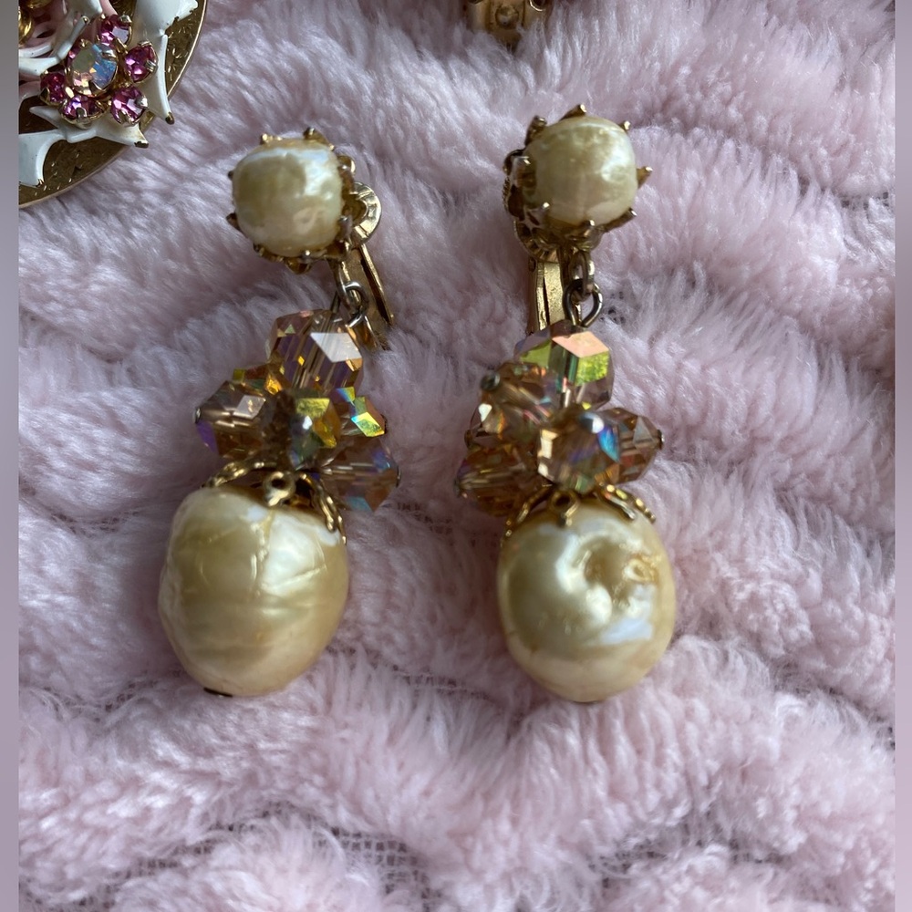 Vintage Clip Earring Lot - Picture 11 of 15